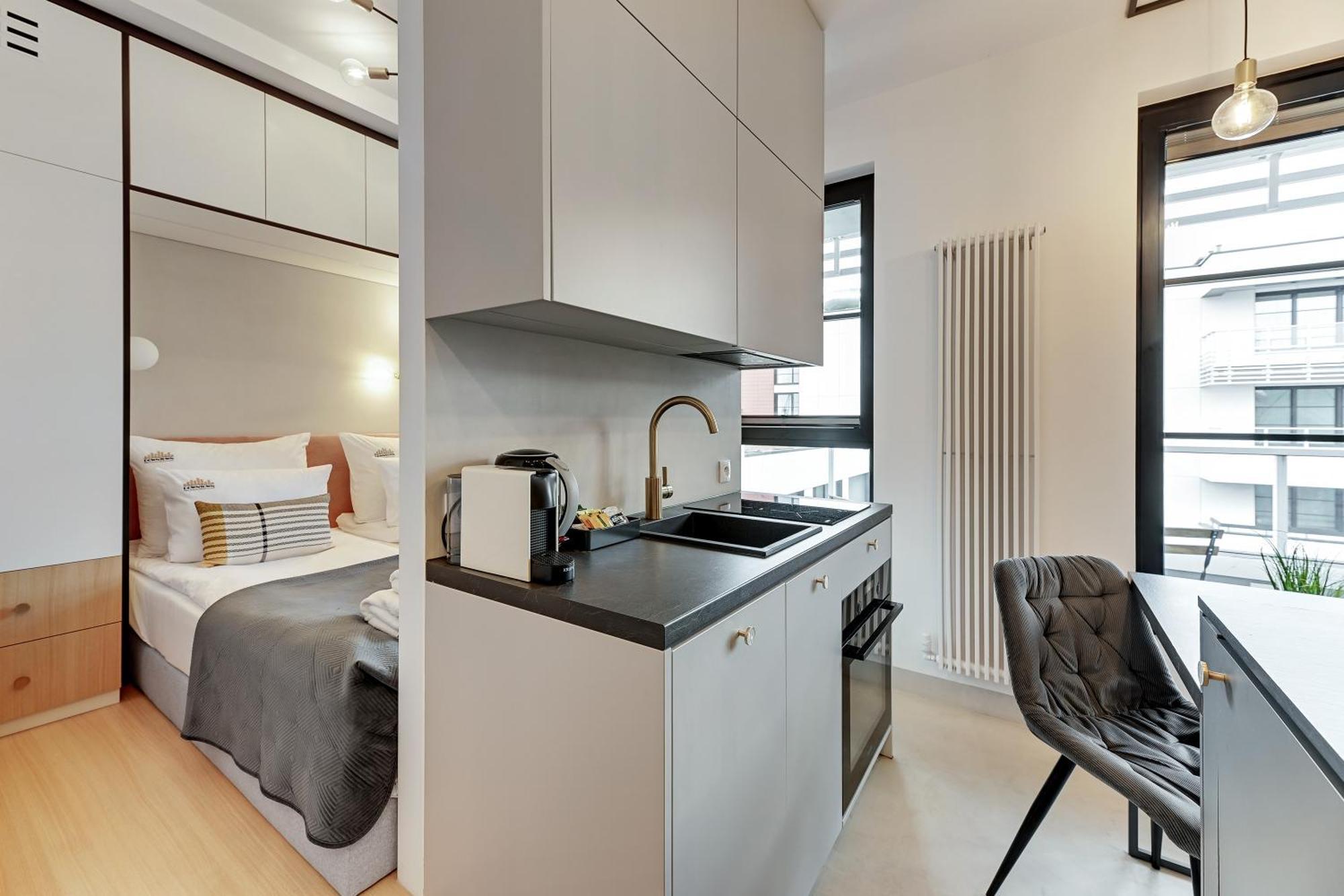 Doki Living - Foodhall & Parking By Downtown Apartments Гданськ Екстер'єр фото