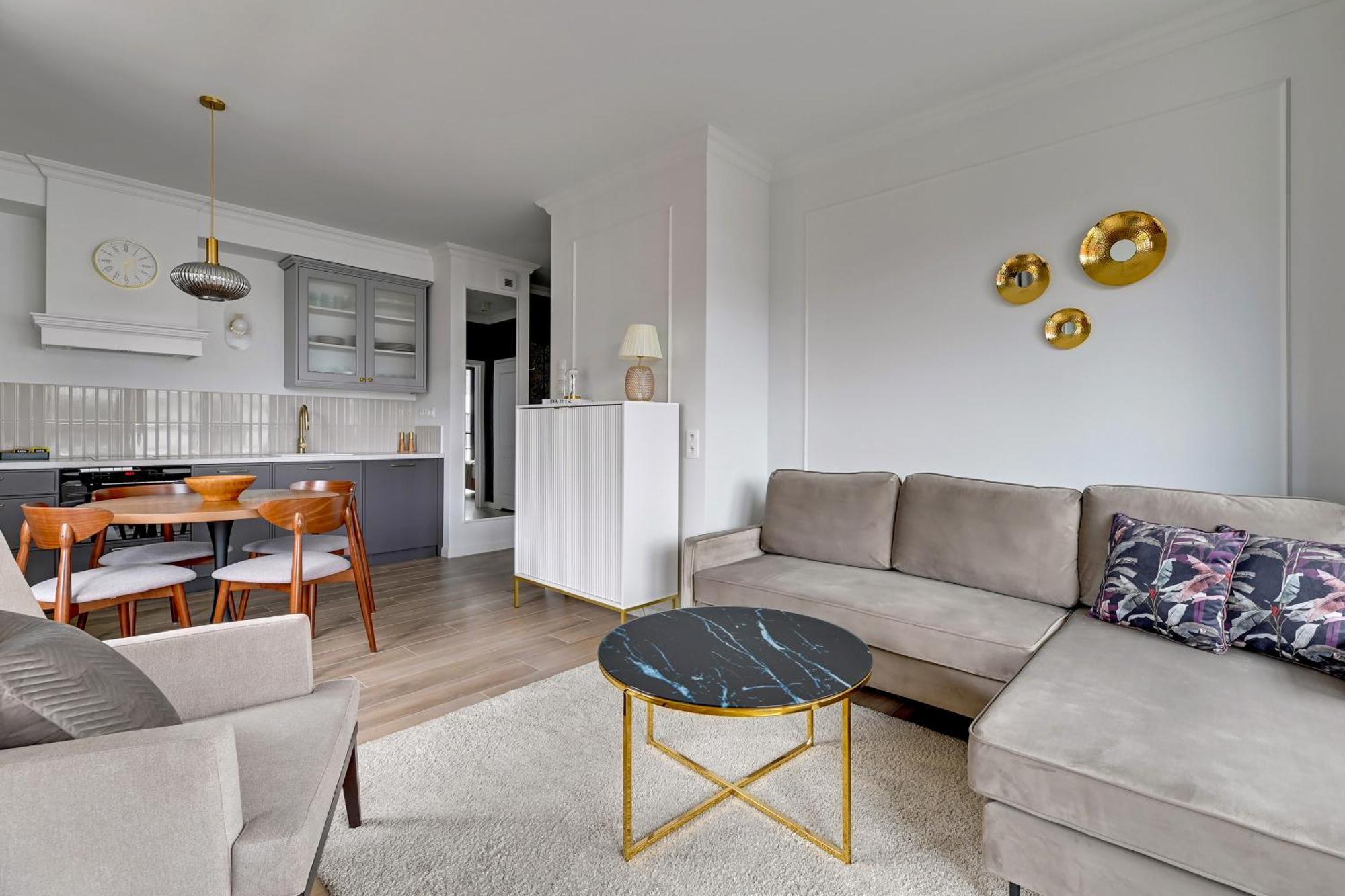 Doki Living - Foodhall & Parking By Downtown Apartments Гданськ Екстер'єр фото