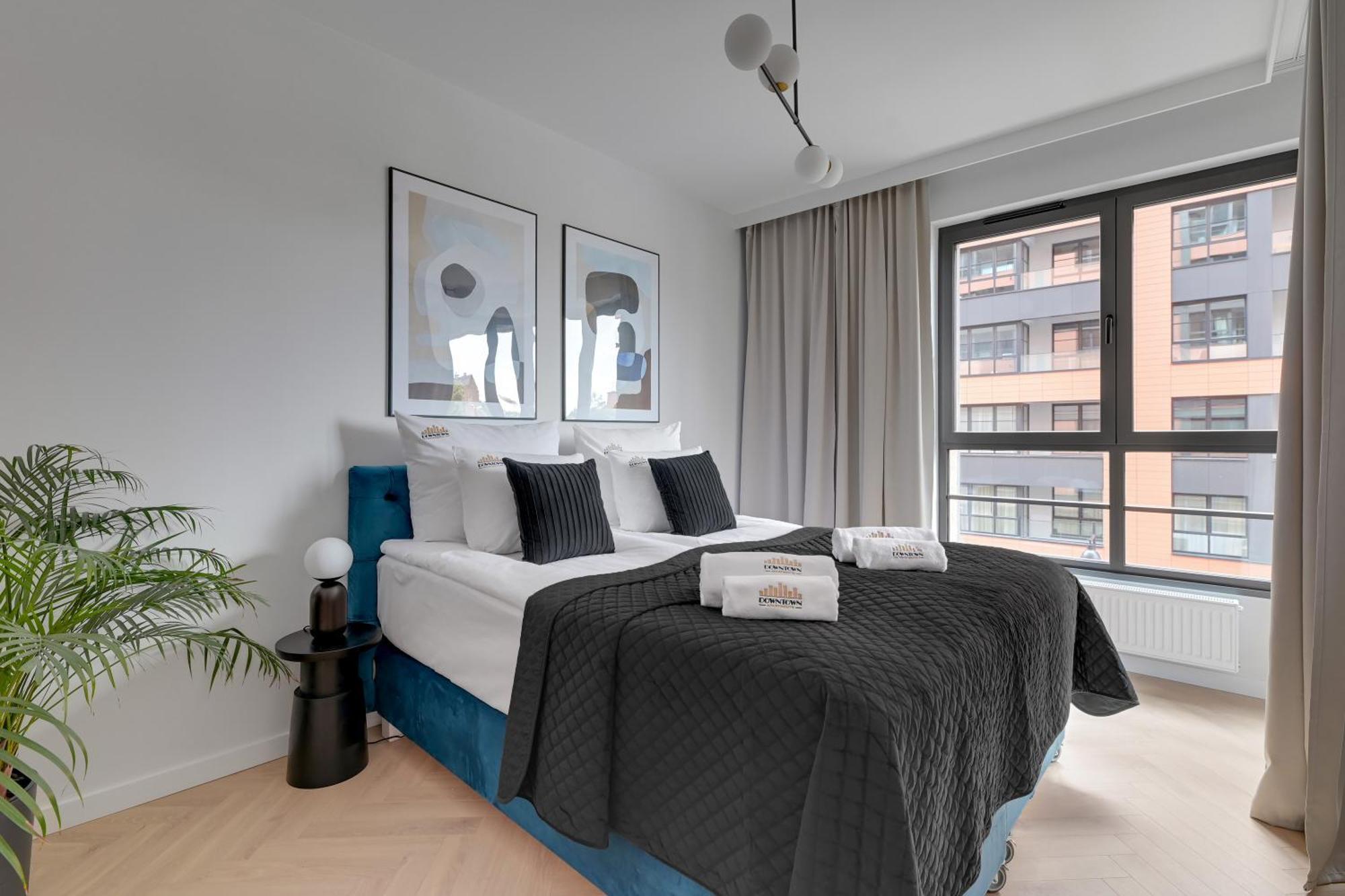 Doki Living - Foodhall & Parking By Downtown Apartments Гданськ Екстер'єр фото