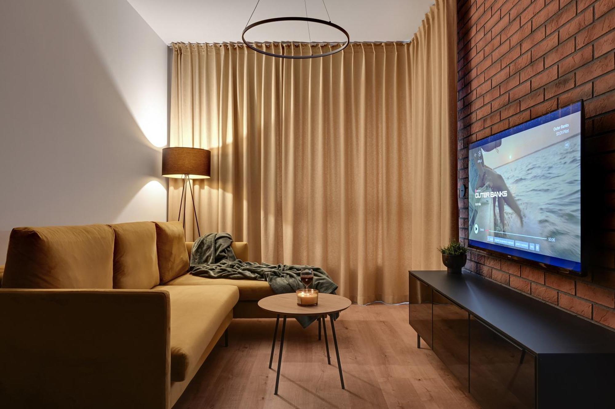 Doki Living - Foodhall & Parking By Downtown Apartments Гданськ Екстер'єр фото